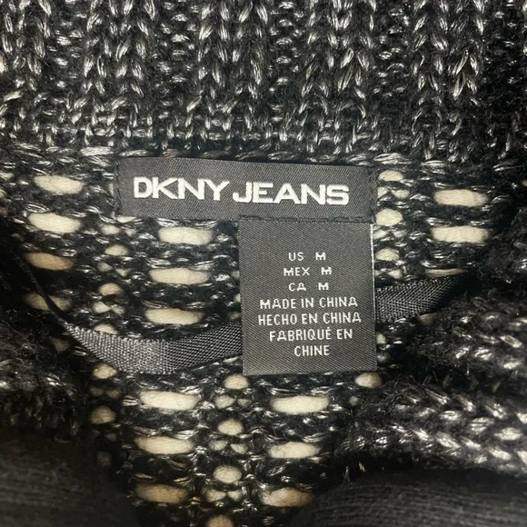 EUC DKNY Jeans Knit Capelette Poncho - Picture 6 of 7